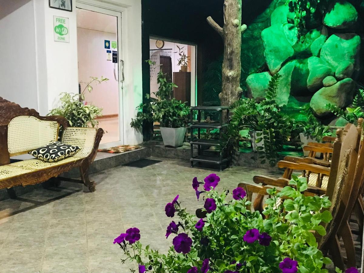Pinidiya Resort Anurâdhapura Extérieur photo