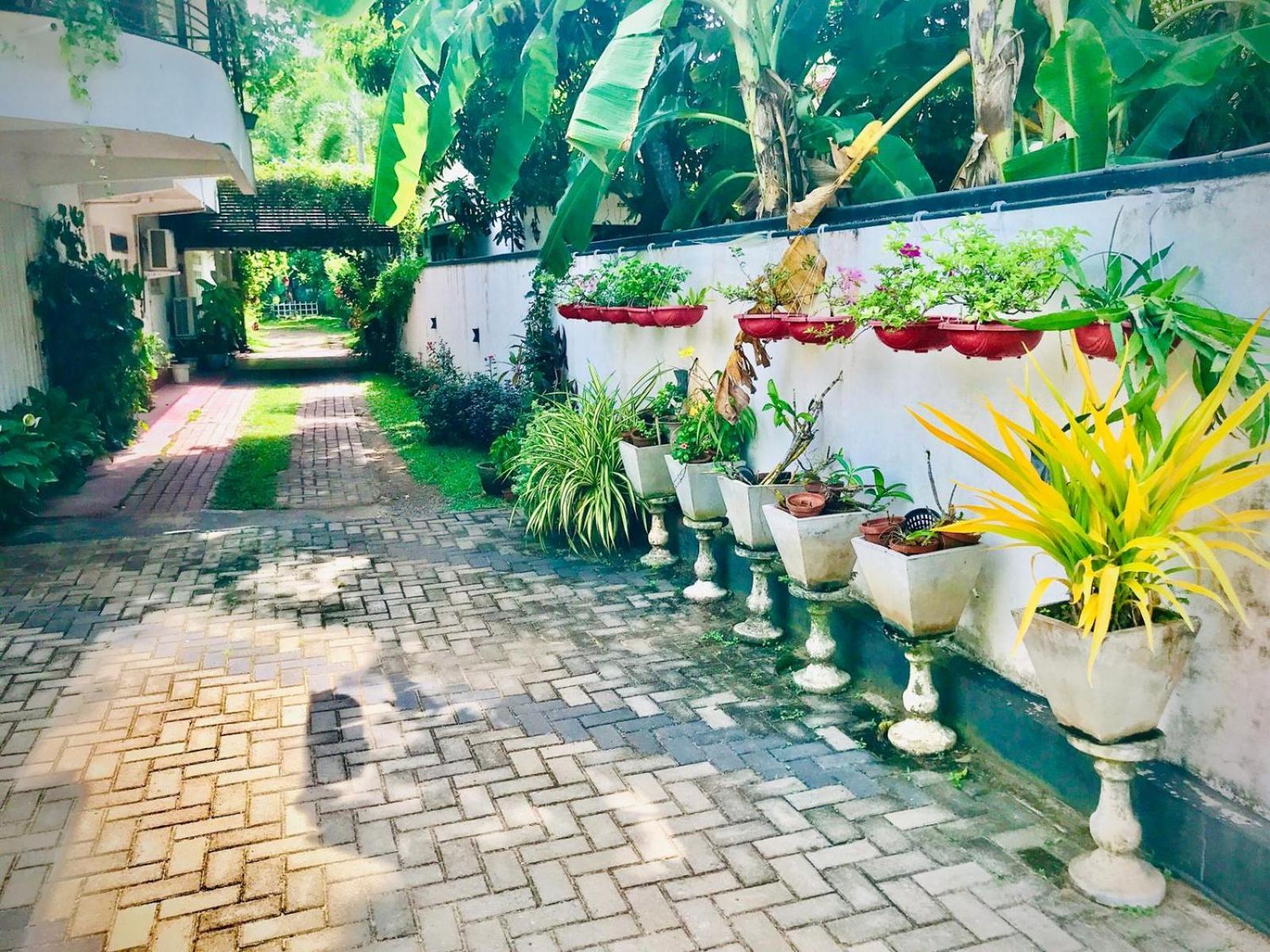 Pinidiya Resort Anurâdhapura Extérieur photo