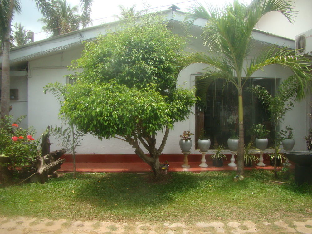 Pinidiya Resort Anurâdhapura Extérieur photo