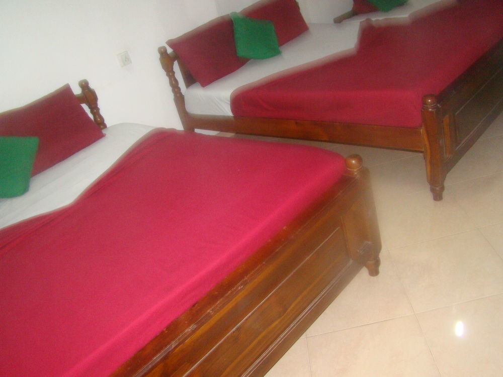 Pinidiya Resort Anurâdhapura Extérieur photo